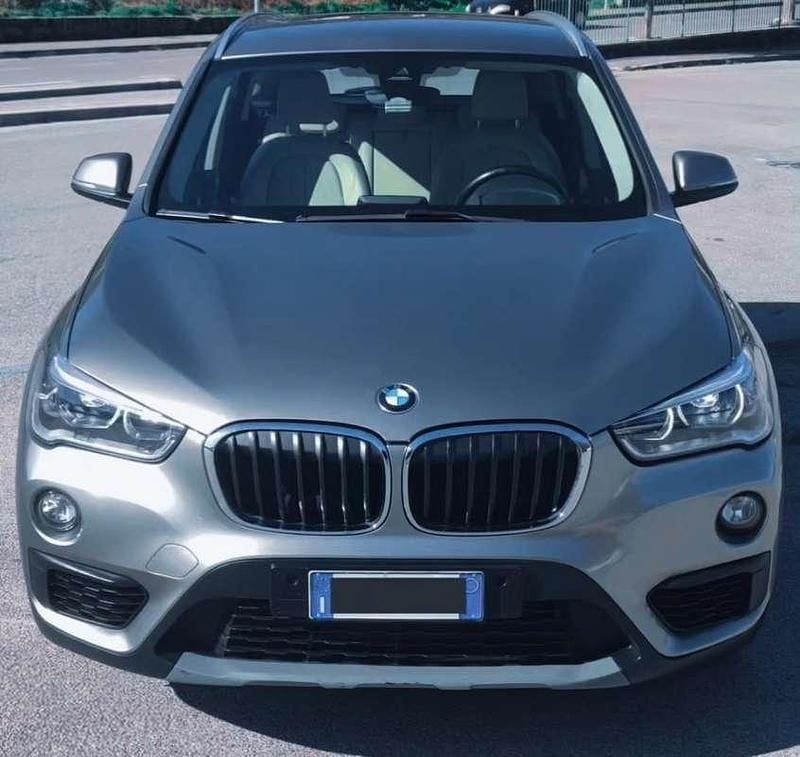Usata BMW X1 Advantage 150 CV (110 kW) 2018 Grigio SUV