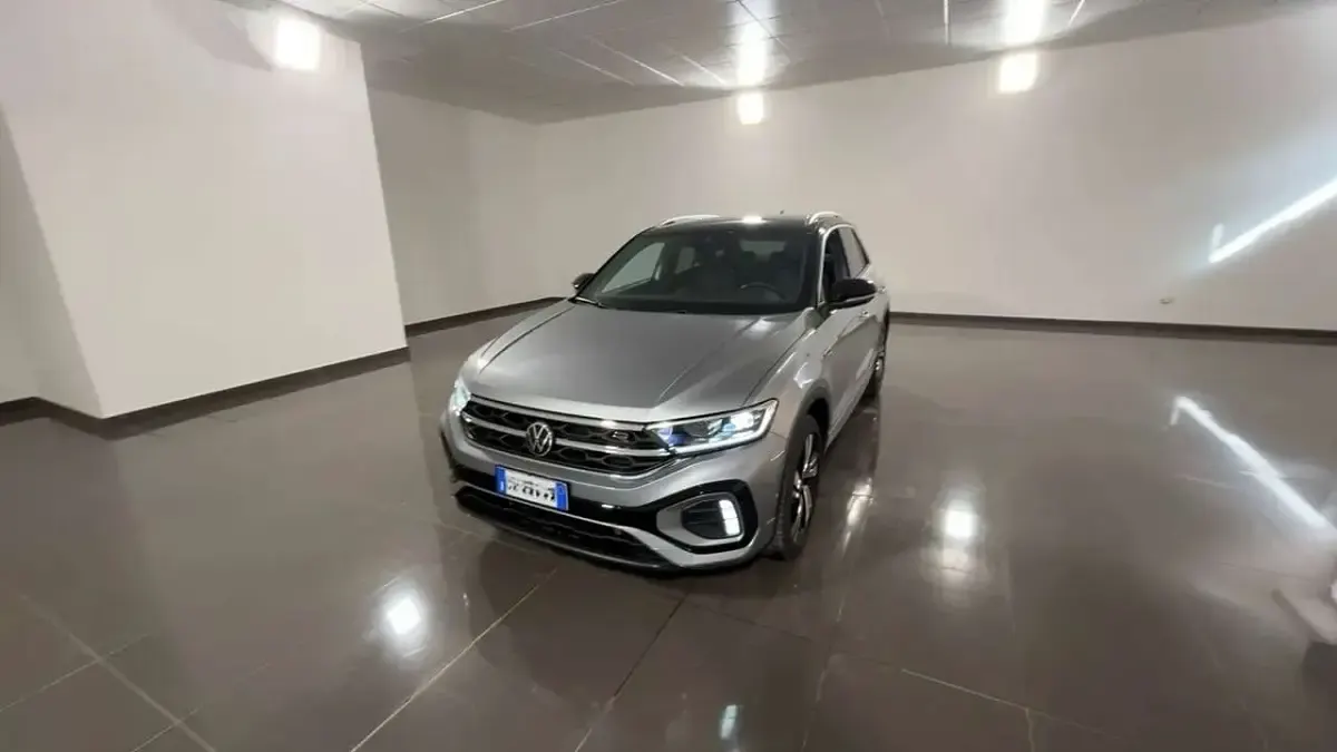 Usata VW T-Roc R-line 150 CV (110 kW) 2024 SUV