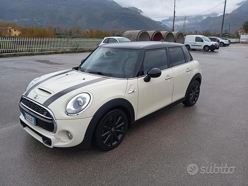 Usata Mini Cooper SD Business 170 CV (125 kW) 2015 Beige Utilitaria