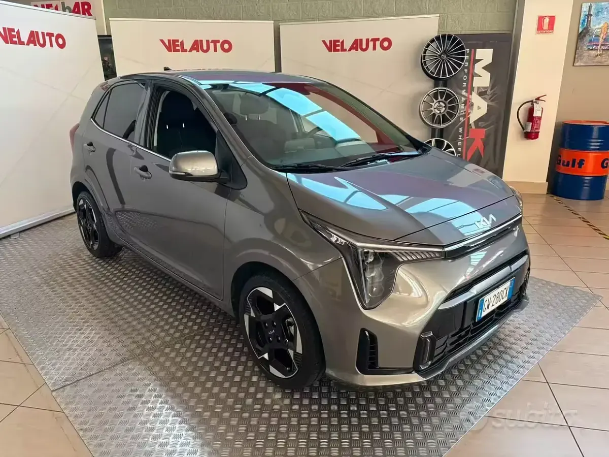 Usata Kia Picanto 63 CV (46 kW) 2024 Grigio Utilitaria