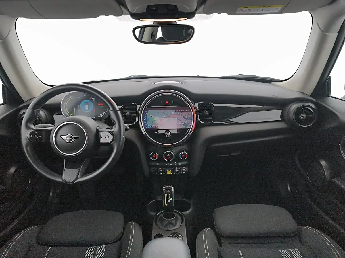 Usata Mini Cooper SE Essential 135 kW (184 CV) 2022 Utilitaria
