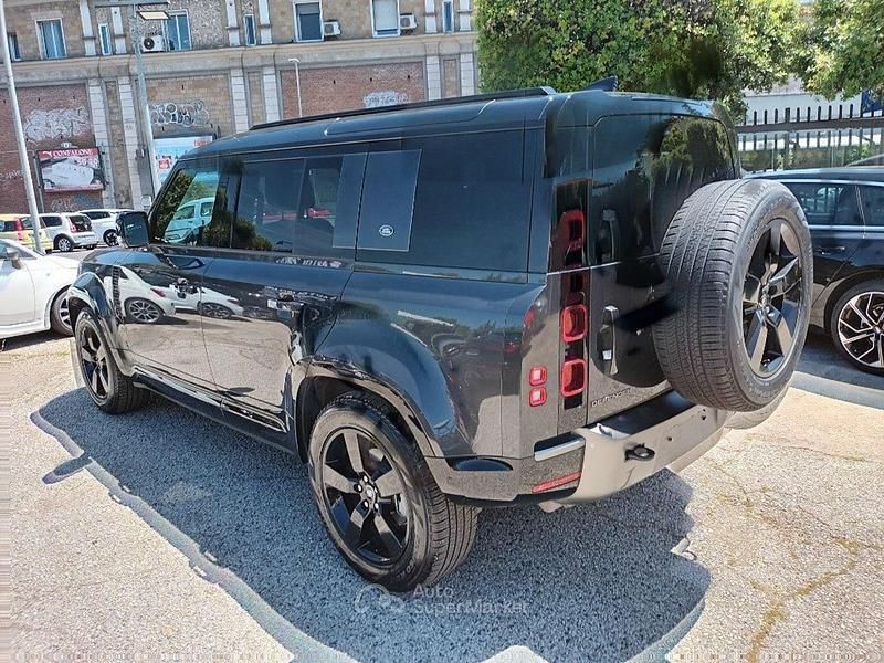 Usata Land Rover Defender SE Dynamic 250 CV (183 kW) 2024 Grigio SUV