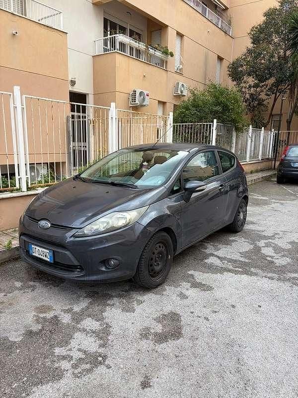 Usata Ford Fiesta Titanium 68 CV (50 kW) 2009 Utilitaria