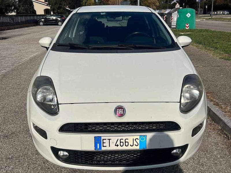 Usata Fiat Punto Lounge 77 CV (56 kW) 2014 Bianco Berlina