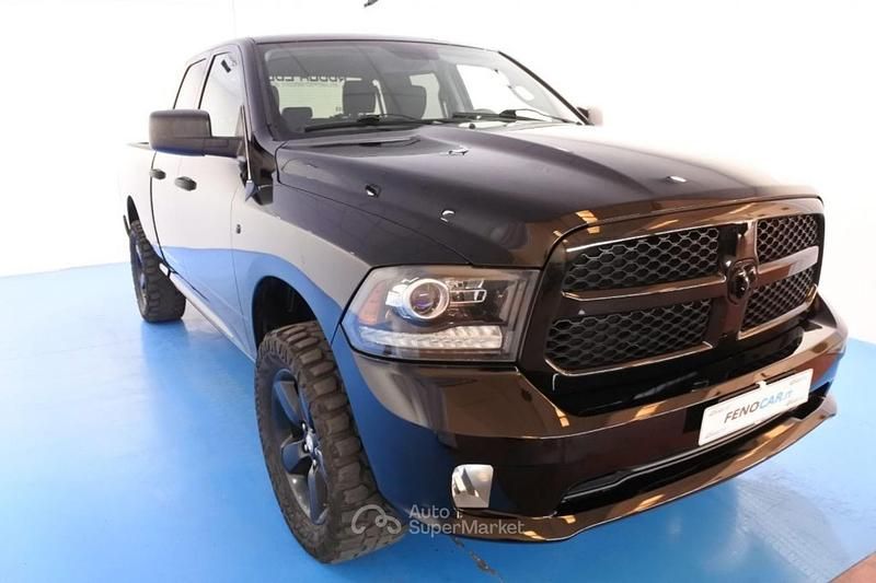 Usata RAM 1500 396 CV (291 kW) 2013 Nero pastello Pick-up