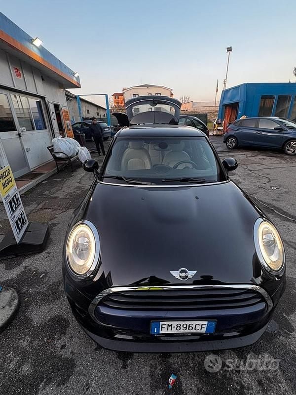 Nero Usata 2017 Mini Cooper Hype Utilitaria | 10.500 € (Super prezzo) - Immagine 1/4