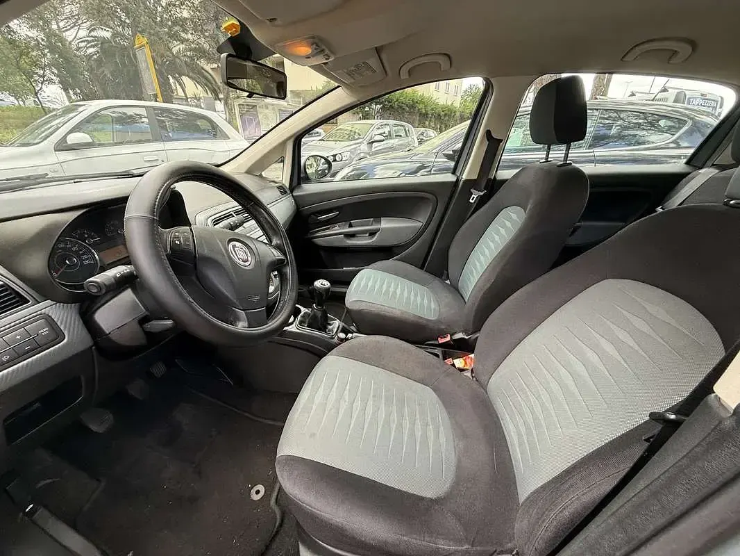 Usata Fiat Grande Punto Sport 120 CV (88 kW) 2007 Grigio Utilitaria