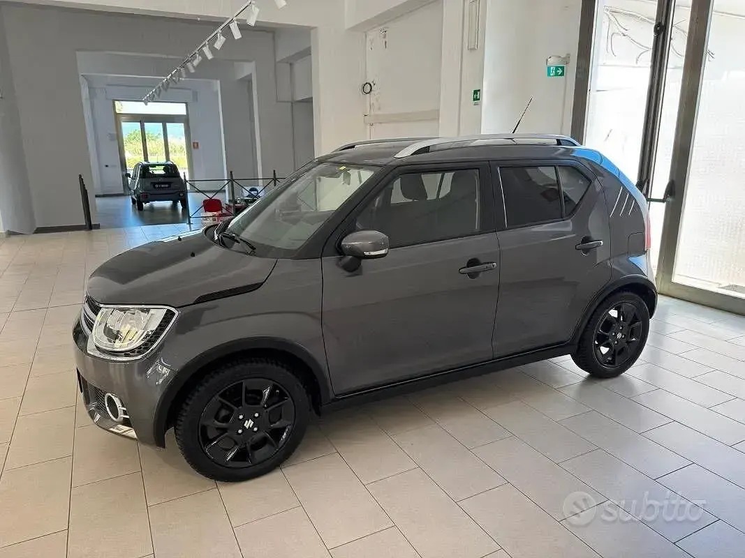 Usata Suzuki Ignis 90 CV (66 kW) 2019 Grigio SUV