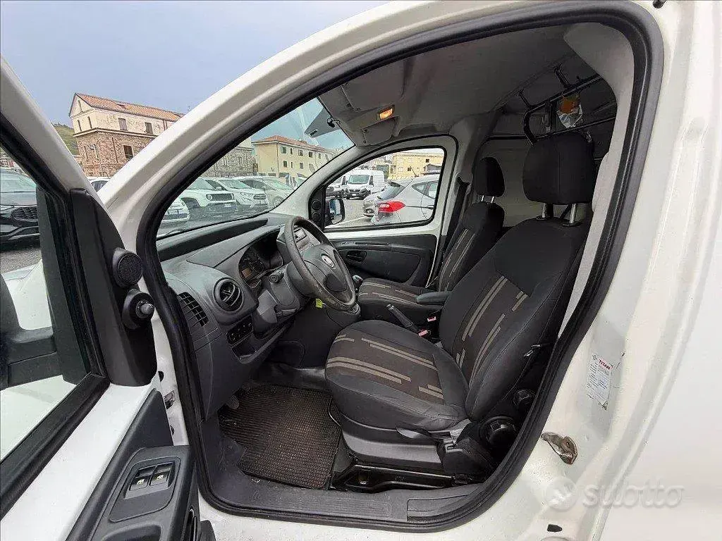 Usata Fiat Fiorino 70 CV (51 kW) 2010 Bianco Monovolume