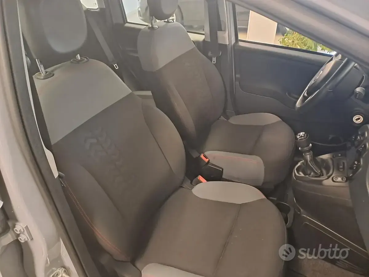Usata Fiat Panda Easy 69 CV (50 kW) 2019 Grigio Utilitaria