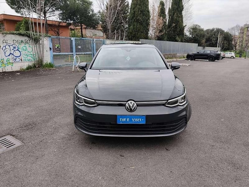 Usata VW Golf VIII Life 110 CV (80 kW) 2023 Grigio Berlina