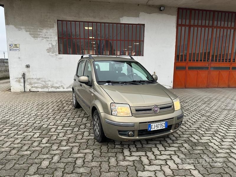 Grigio Usata 2011 Fiat Panda Dynamic Berlina | 2950 € (Super prezzo) - Immagine 1/4