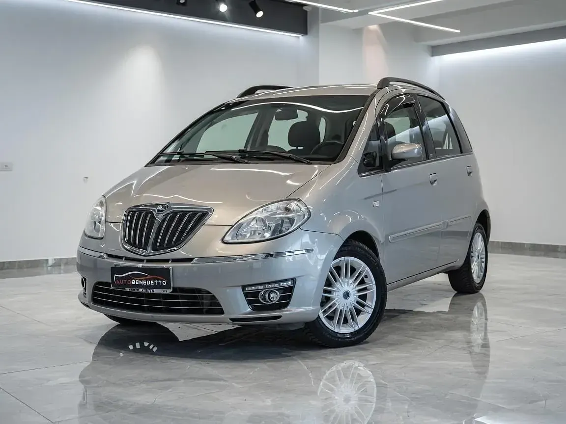 Usata Lancia Musa 120 CV (88 kW) 2008 Monovolume