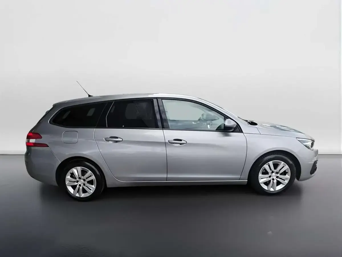 Usata Peugeot 308 SW Allure 131 CV (96 kW) 2019 Grigio Station wagon
