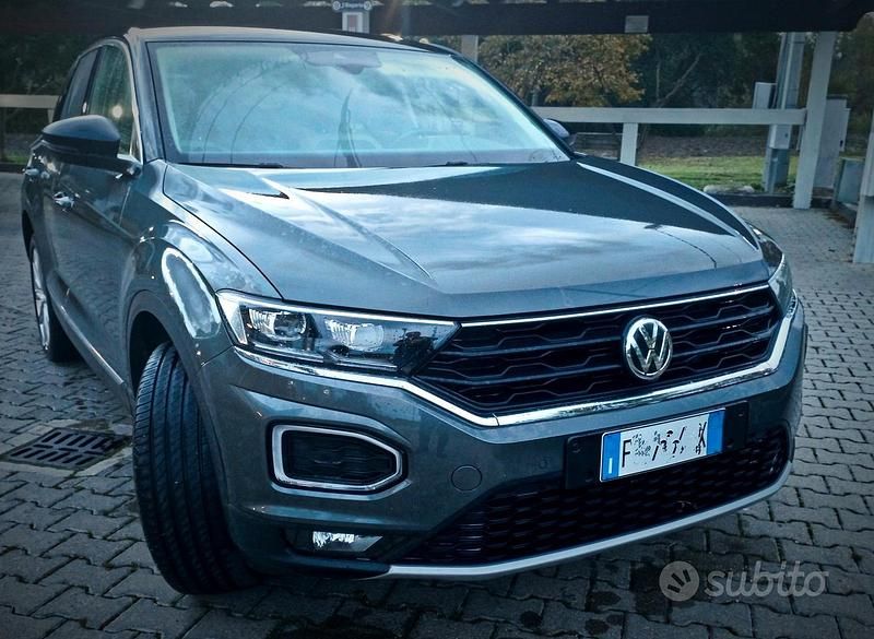 Usata VW T-Roc 116 CV (85 kW) 2018 Grigio SUV