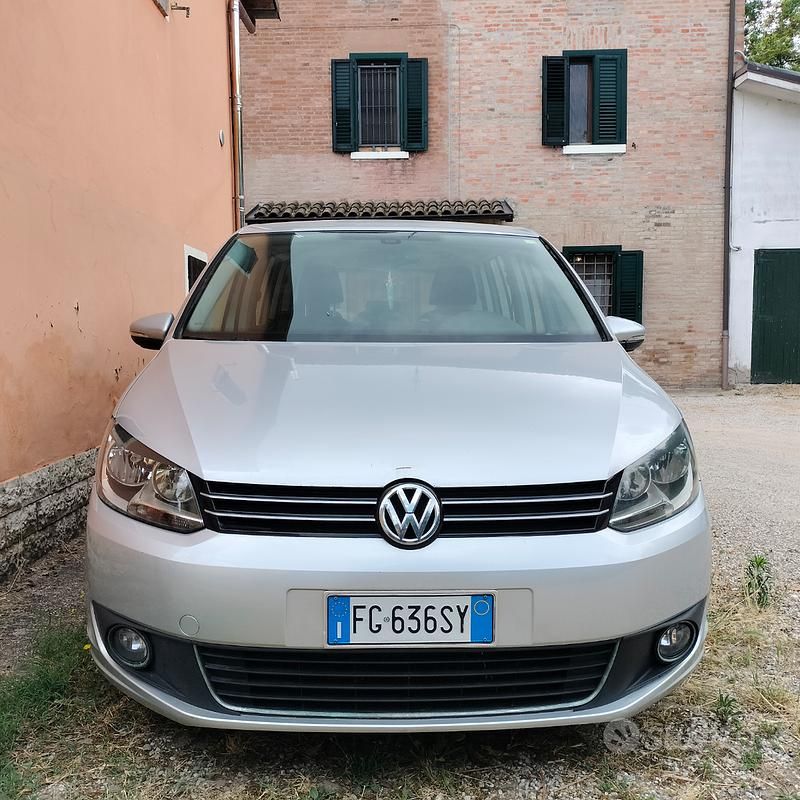 Usata VW Touran 105 CV (77 kW) 2013 Grigio Monovolume