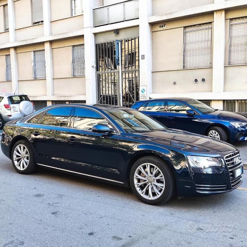 Blu Usata 2013 Audi A8 Comfort Tre volumi | 20.900 € - Immagine 1/4