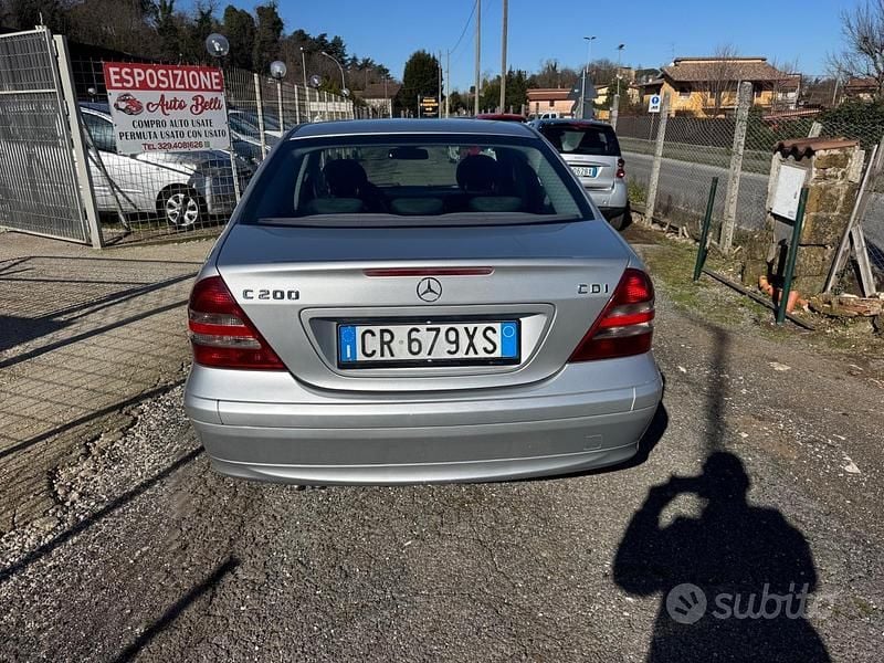Usata Mercedes C200 Classic 122 CV (89 kW) 2004 Grigio Berlina