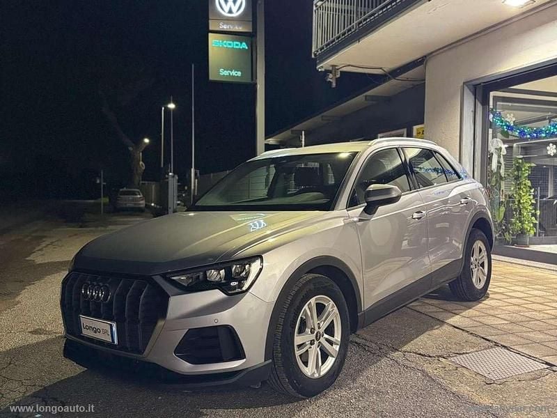 Usata Audi Q3 Business 150 CV (110 kW) 2021 Argento SUV