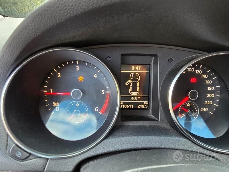 Usata VW Golf VI Comfortline 140 CV (102 kW) 2009 Blu Utilitaria