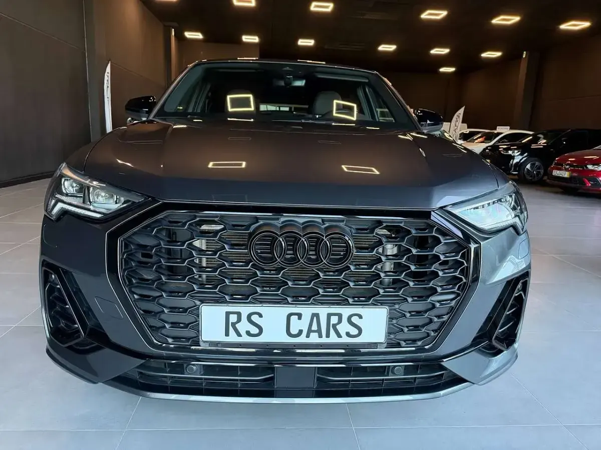 Usata Audi Q3 Sportback Ambiente 150 CV (110 kW) 2021 Grigio daytona SUV