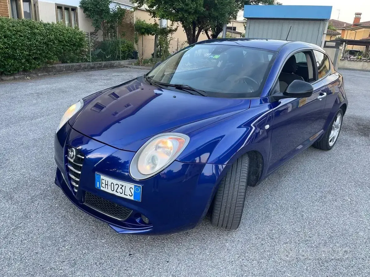 Usata Alfa Romeo MiTo Distinctive 95 CV (69 kW) 2011 Blu Utilitaria