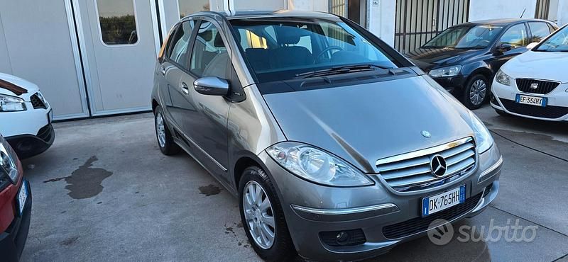 Usata Mercedes A180 Classic 108 CV (79 kW) 2008 Grigio Berlina