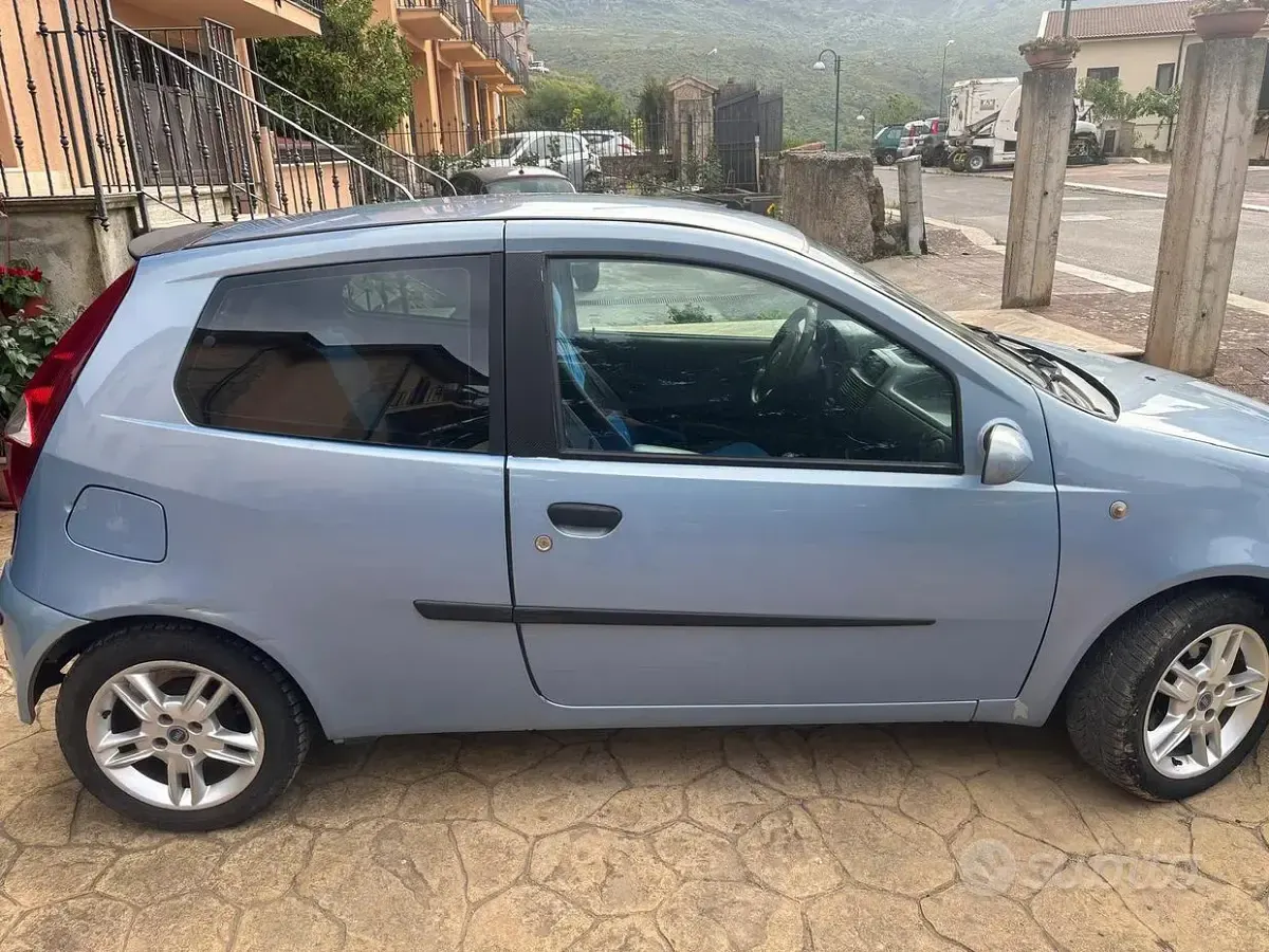 Usata Fiat Punto 69 CV (50 kW) 2008 Utilitaria
