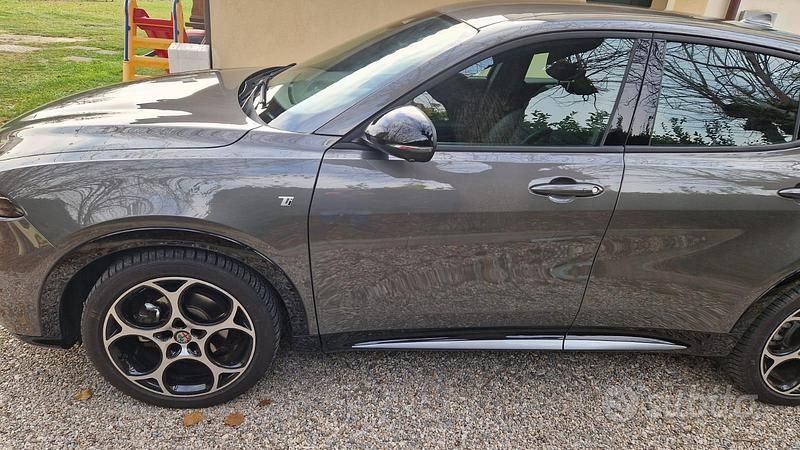 Usata Alfa Romeo Tonale Ti 130 CV (95 kW) 2023 Grigio SUV