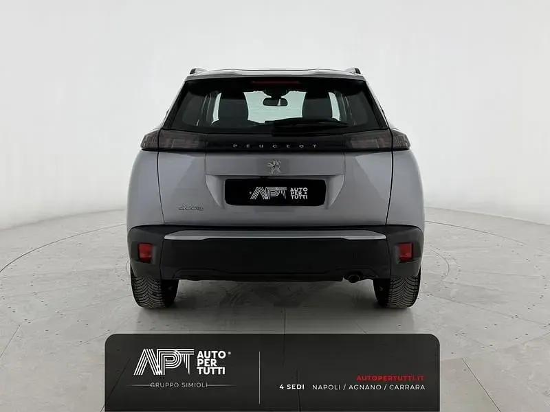 Usata Peugeot 2008 Allure 102 CV (75 kW) 2021 Grigio SUV