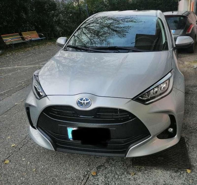 Usata Toyota Yaris Hybrid Trend 116 CV (85 kW) 2024 Berlina