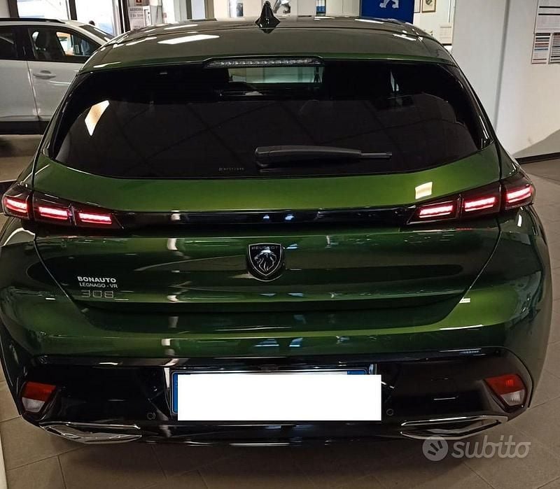 Usata Peugeot 308 Allure 130 CV (95 kW) 2022 Verde Berlina