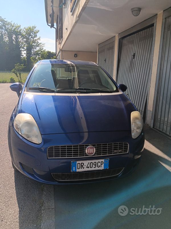 Usata Fiat Grande Punto 75 CV (55 kW) 2008 Blu Utilitaria
