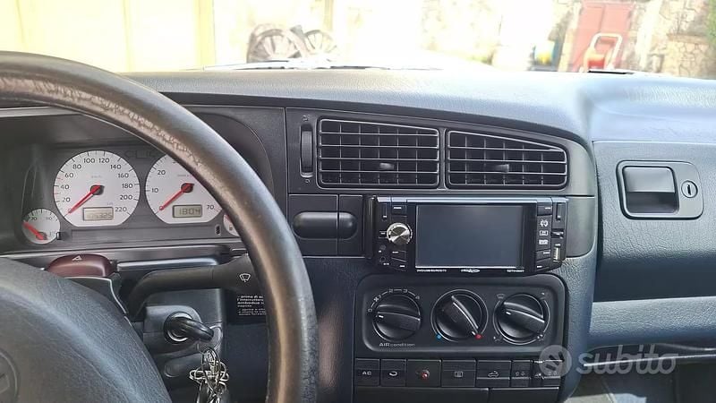 Usata VW Golf Cabriolet 101 CV (74 kW) 1997 Cabrio
