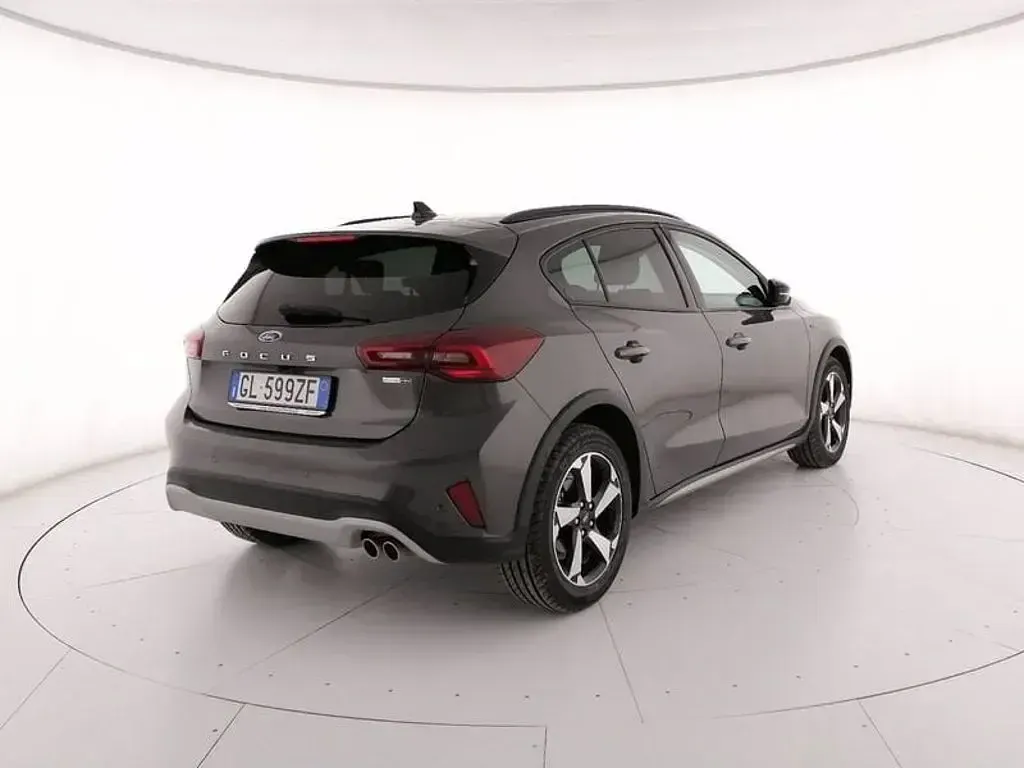 Usata Ford Focus Active 125 CV (91 kW) 2022 Grigio SUV