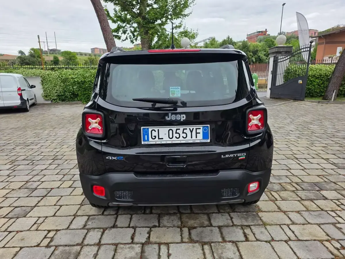 Occasion Jeep Renegade Limited 131 ch (96 kW) 2022 Noir SUV