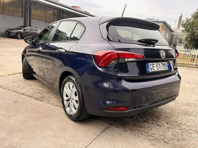 Usata Fiat Tipo Business 120 CV (88 kW) 2021 Bluazzurro Station wagon