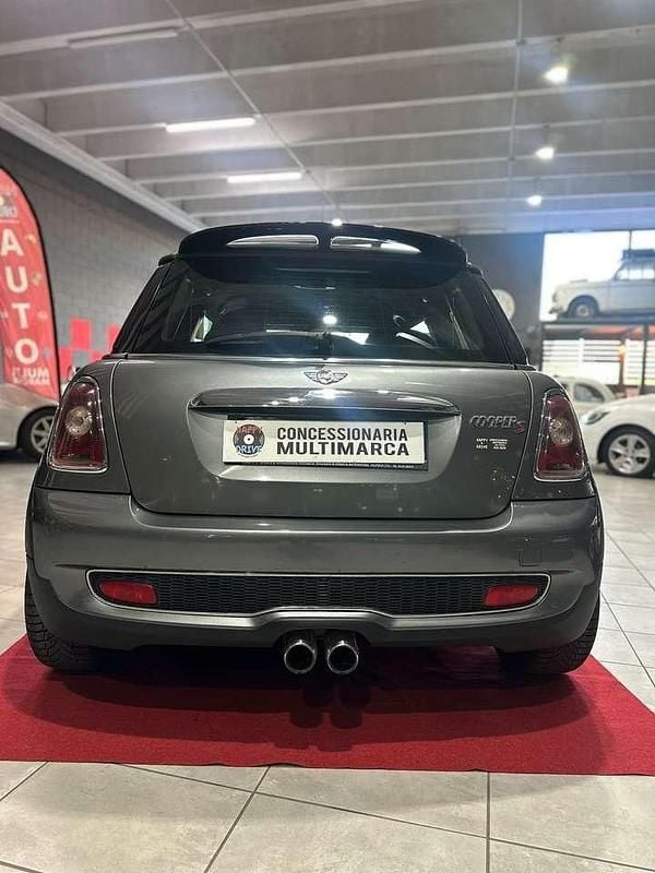 Usata Mini Cooper S 174 CV (127 kW) 2008 Grigio Utilitaria
