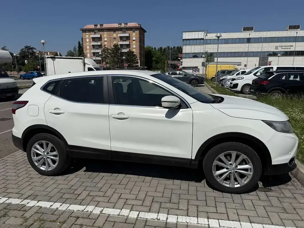 Usata Nissan Qashqai Tekna 110 CV (80 kW) 2016 SUV