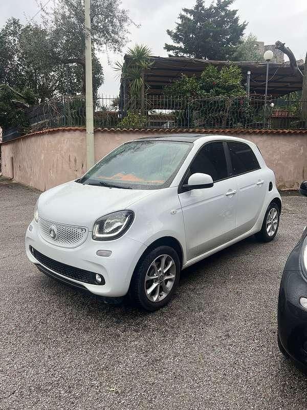 Usata Smart ForFour Passion 71 CV (52 kW) 2016 Utilitaria