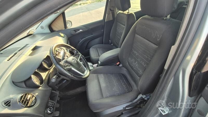 Usata Opel Meriva 95 CV (69 kW) 2013 Grigio Monovolume