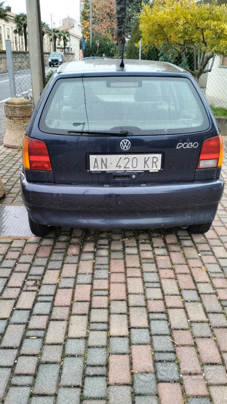 Usato 1997 VW Polo 1.0 Benzin 45 CV (900 €)