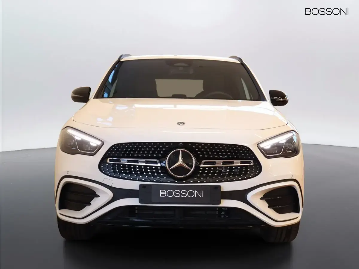 Nuova Mercedes GLA250 AMG line 218 CV (160 kW) 2026 Bianco SUV