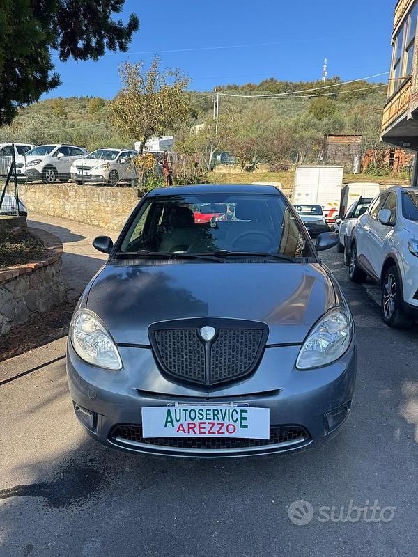 Usata Lancia Ypsilon 60 CV (44 kW) 2007 Grigio Utilitaria