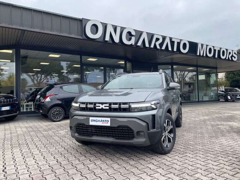 Grigio scuro Nuova 2025 Dacia Duster Expression SUV | 21.900 € (Buon prezzo) - Immagine 1/4