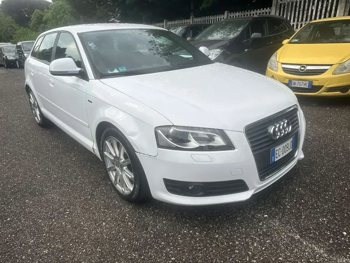 Usata Audi A3 Attraction 160 CV (117 kW) 2010 Bianco Utilitaria