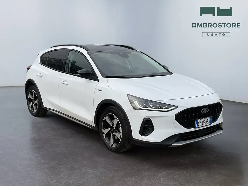 Usata Ford Focus Active 125 CV (91 kW) 2023 Frozen white SUV