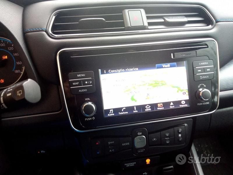 Usata Nissan Leaf Acenta 39 kW (54 CV) 2018 Bianco Utilitaria