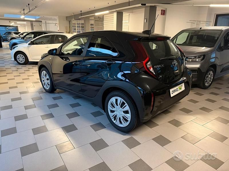 Nuova Toyota Aygo X Active 72 CV (52 kW) 2025 Nero SUV