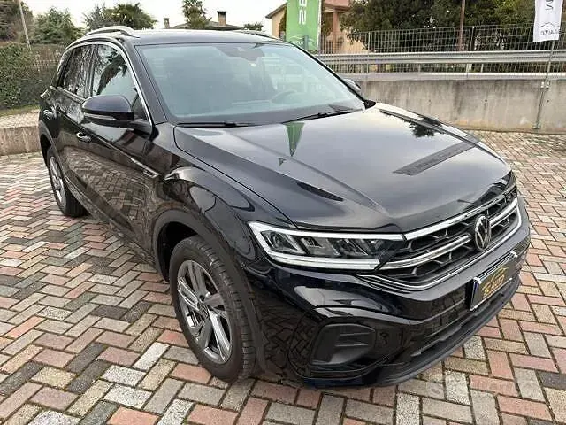 Usata VW T-Roc R-line 116 CV (85 kW) 2021 Nero SUV